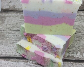 Dreamy Unicorn Soap, shea butter and oatmeal soap . Pink sugar, gift, birthday, gift for her, family, favours , stocking fillers
