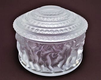 Vintage Art Deco Era Signed Lalique, France 'Enfants' Frosted Glass Box, Designed by Renée Lalique, ca. 1931