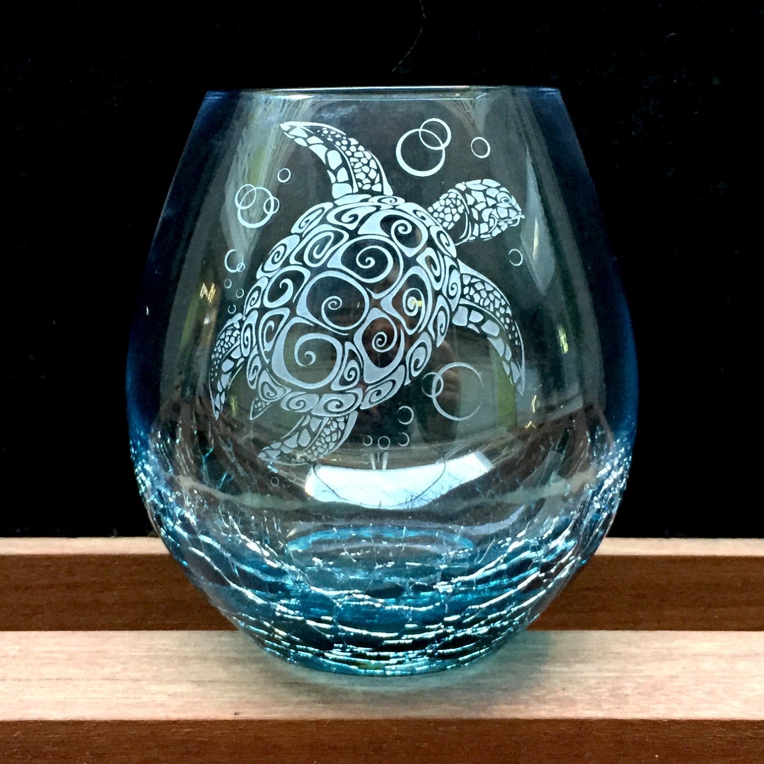 Etched sea turtle on teal crackle wine glass, wine glass decal, ocean wine glasses