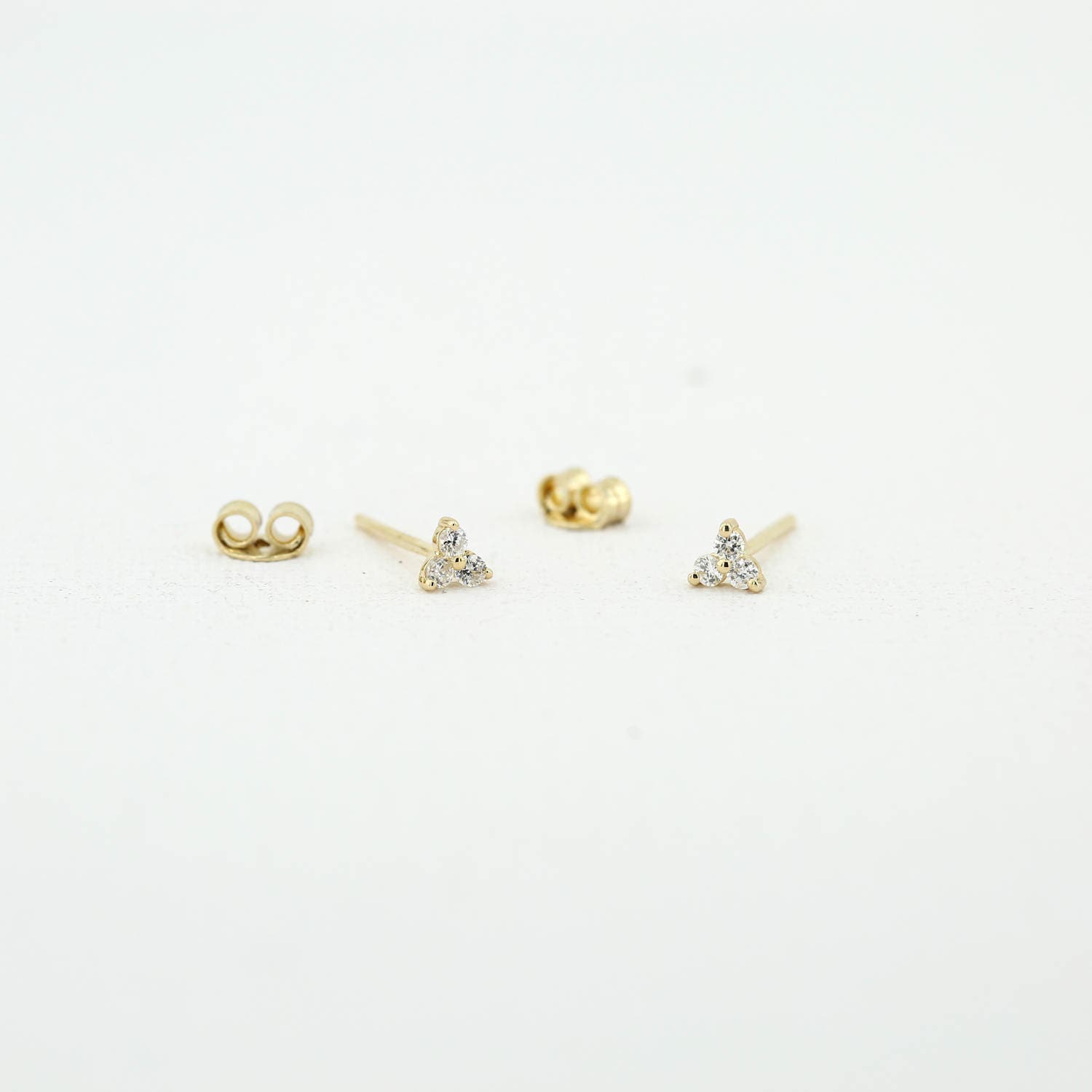 14K Gold Round Cut Diamond Trio Tiny Stud Earrings/ Simple Three Stone Cluster Earring/ Tiny Diamond Studs/ Diamond Flower Studs