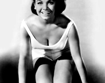 ANNETTE FUNICELLO PHOTO #2