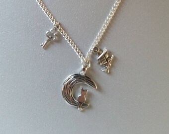 Silver charm pendants necklace Tibetan witch