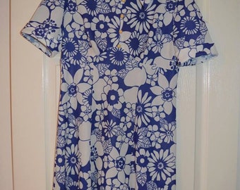 SALE 1960s Blue Floral Mod Dress M/L