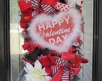 Valentine's Day Wreath, Valentine's Door Swag, Heart Wreath, Front door wreath, Valentine's Wreaths, Door Hanger, Large Wreath