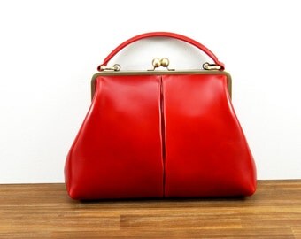 Leather Handbag "Olive" in red, vintage ladies bag, leather handle bag, leather bag, handmade!