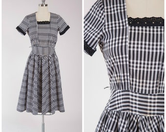 Vintage 1940s Dress • Country Kitten • Black White Plaid Cotton 40s Day Dress Size Medium