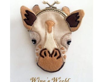 Giraffe Purse, Giraffe Snap Purse, Giraffe Coin Purse, Felt Giraffe Metal Frame Kisslock Purse, Change Purse with Snap, Purse Organizer