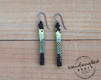 Aurora Borealis Sticks Earrings in Green