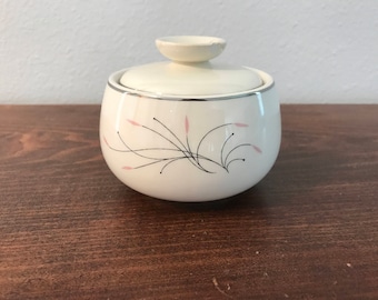 Homer Laughlin "Rhythm" Sugar Bowl
