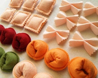 Felt Pasta Set, Felt Play Food for kids, Farfalle Noodles, Bow Tie, Tortellini, toy kitchen pretend play Set for imaginative play, quiet toy