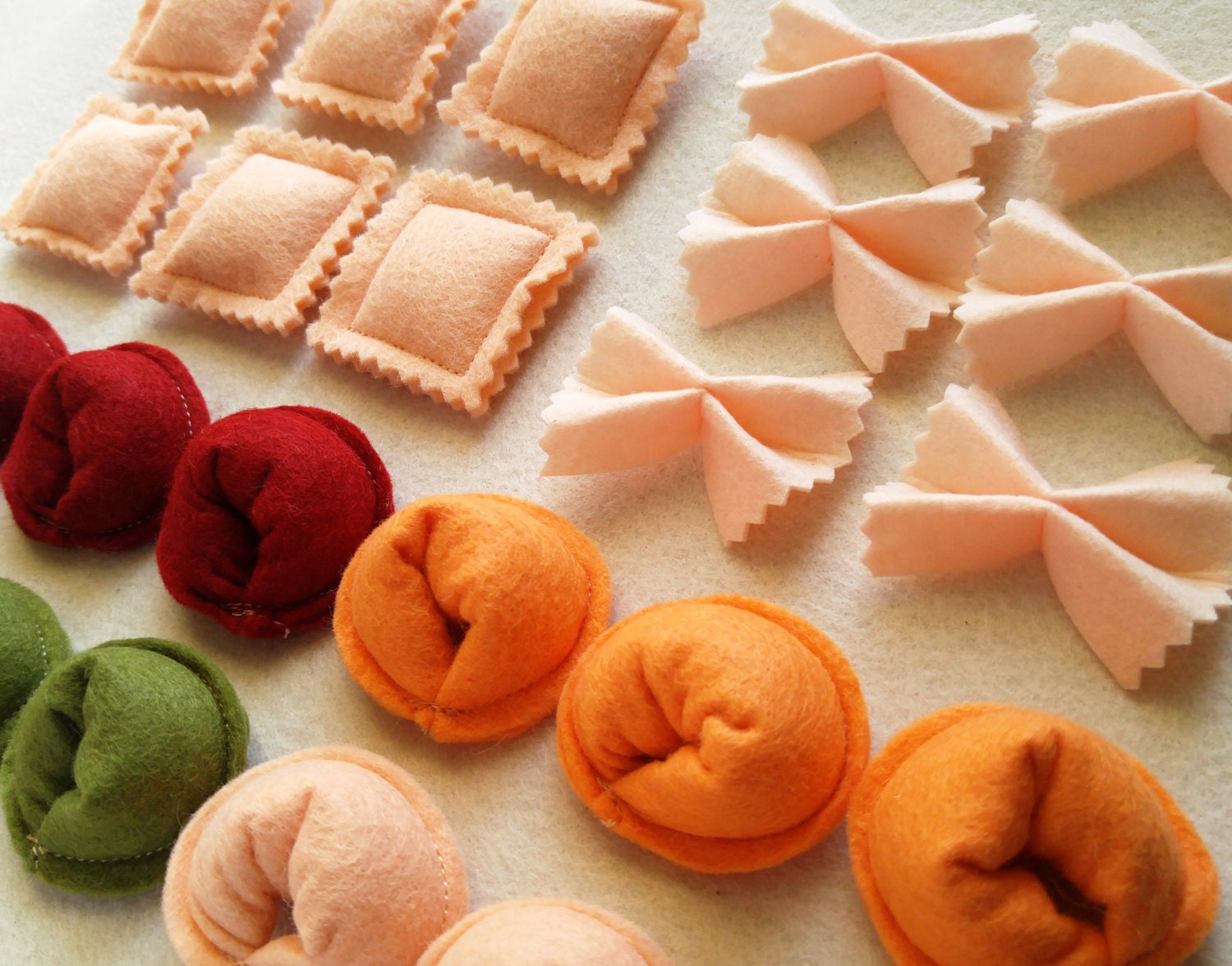Felt Pasta Set Felt Play Food for kids Farfalle Noodles Bow