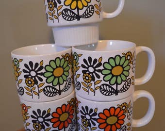 Set of 5 Stacking Mugs, made in Japan