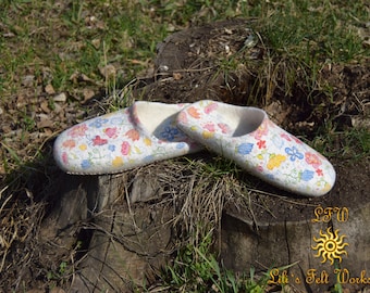 Womens Slippers, House Shoes, Felted Wool Slippers, House slippers, Felted slippers, Handmade slippers