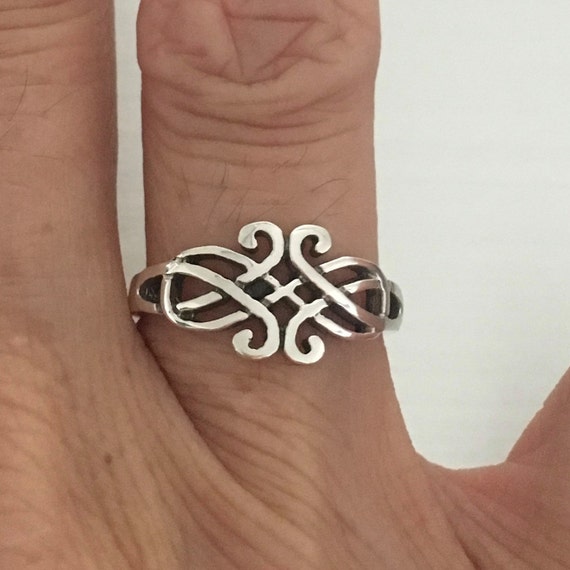 Sterling Silver Celtic Knot Ring Toe Midi Pinky by IndigoandJade