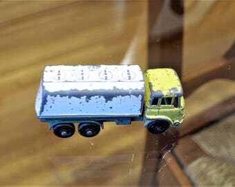 Petrol Tanker Matchbox Series 25 "BP" Diecast by Lesney Made in England