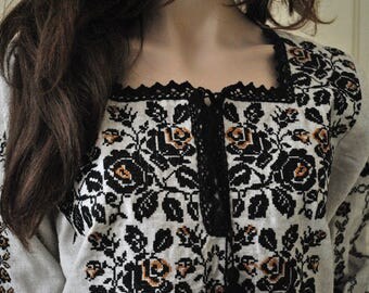 Flower women embroidered blouse - ukrainian embroidery - blouse for spring ukrainian vyshyvanka