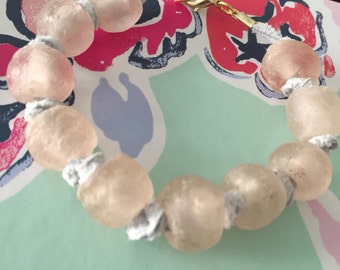 Light gray suede with pink beads bracelet