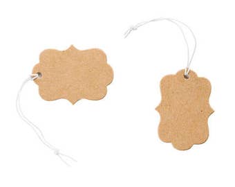 KRAFT Mini Merchandise Jewelry Price Tags Hang Tags w/ Elastic String Product Labels Scalloped Brackets 100 pcs 7/8 x 1-1/4" seller supplies