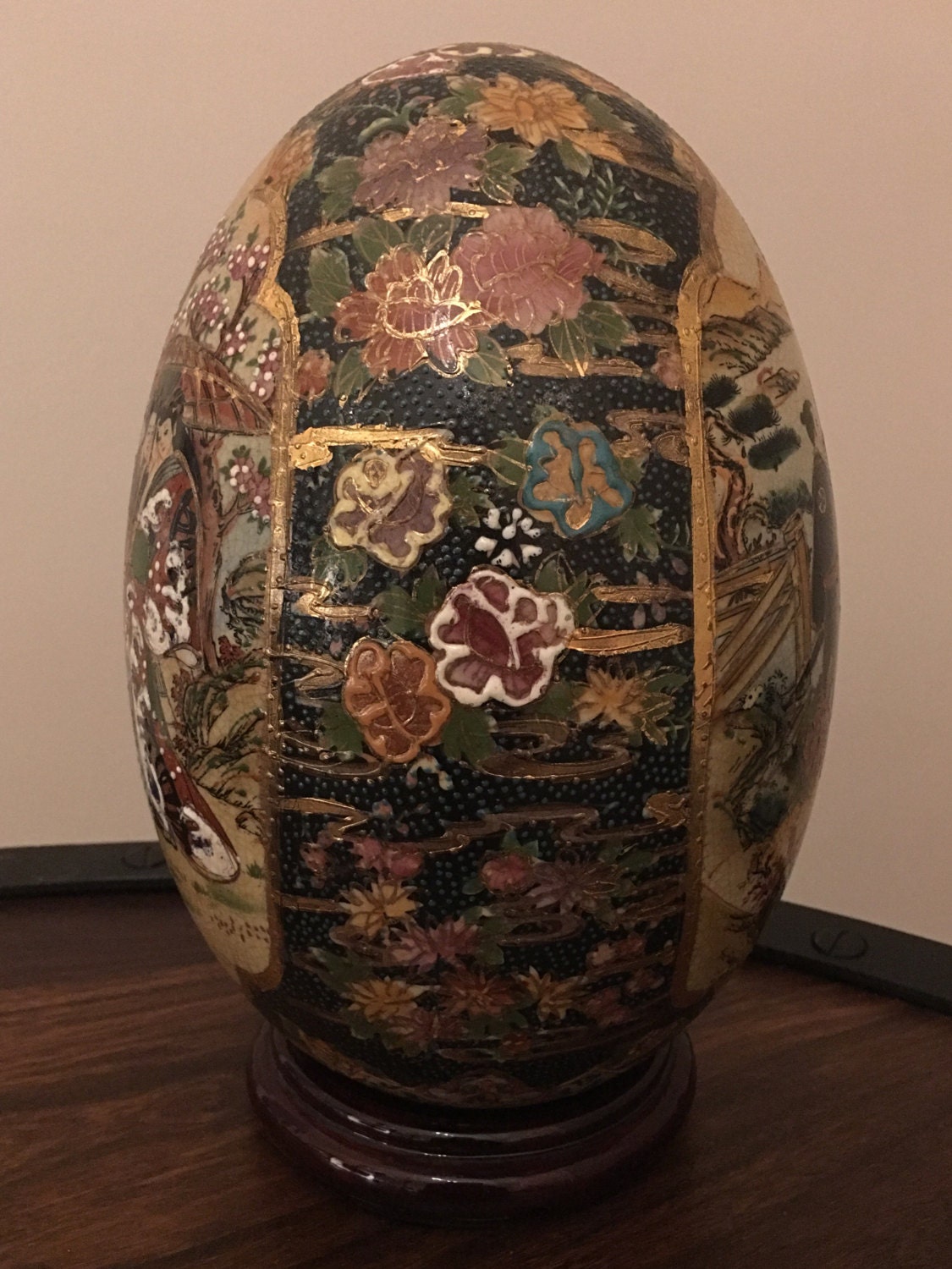 Vintage Royal Satsuma Hand Painted Cloisonne Japanese Ceramic Egg