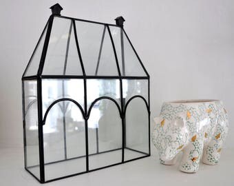 beautiful plexi glass terrarium cover