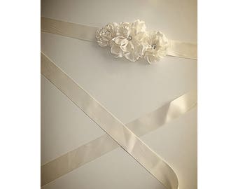 Ivory wedding sash, flower sash, wedding sash belt, wedding belt