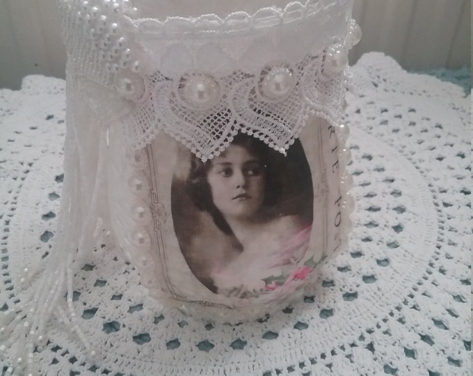 Vintage tealight holder night light