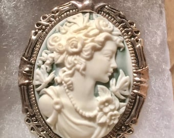 Victorian woman CAMEO pin necklace set in Fancy Antique Silver tone 30x40MM green background Civil War re enactors