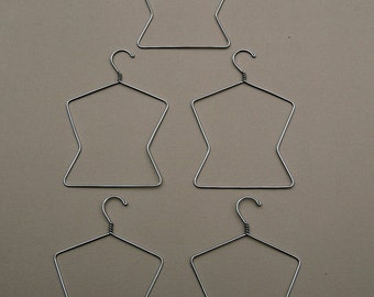 5 inch Doll Shirt / Skirt / Pants Hanger Set of 5 - Wire