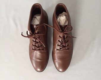 fudge brown ankle boots | lace up supple leather boots | 8