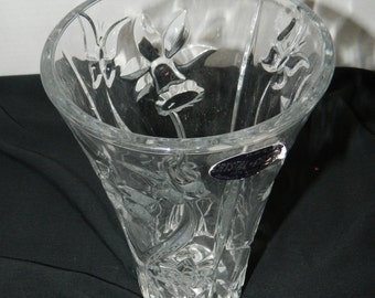 Genuine 24% Lead Crystal Vase by DePlomb Crystal USA Tulip / Floral Pattern