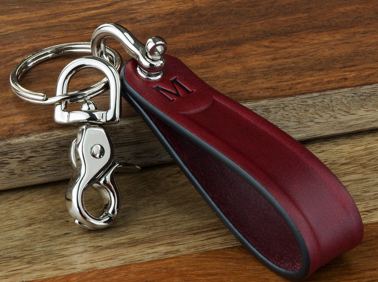 Personalized Keychain, Leather Keychain, Monogrammed Keychain, Boyfriend Gift, Girlfriend Gift, Shackle Keychain, Handcrafted Leather USA