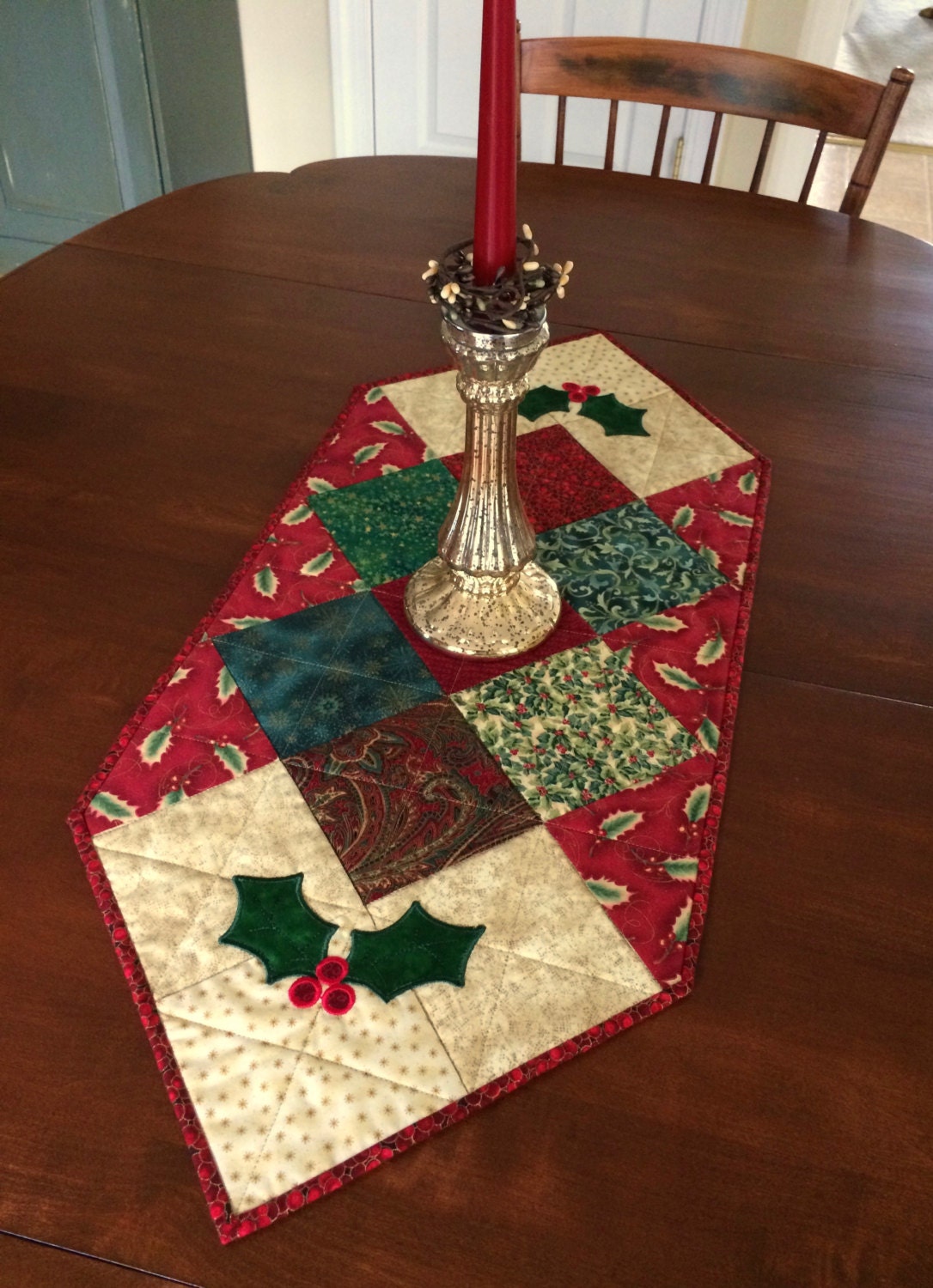 Quilted Holly Christmas Table Runner Holiday Table By Seaquilt