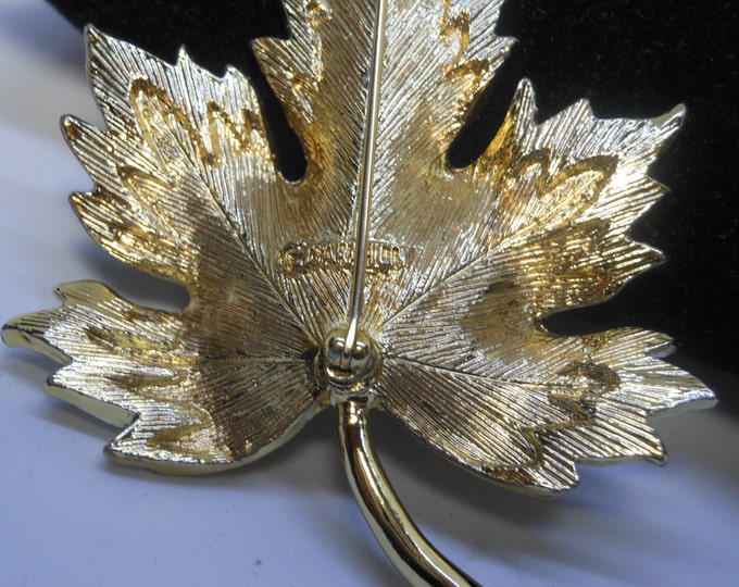 Sarah Coventry leaf brooch, two tone leaf, gold silver textured, leaf with stem, large brooch