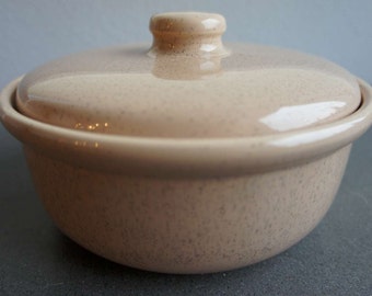 Vintage Bauer Pottery Covered Casserole Mid Century Modern California Pink Speckleware