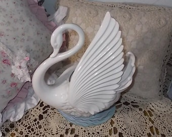 Swan Portable TV Lamp Planter Light , Maddux of California Lamp, Swan Lamp, TV Lamp, Swan, Swan Light, Vintage Home Decor,/:)s