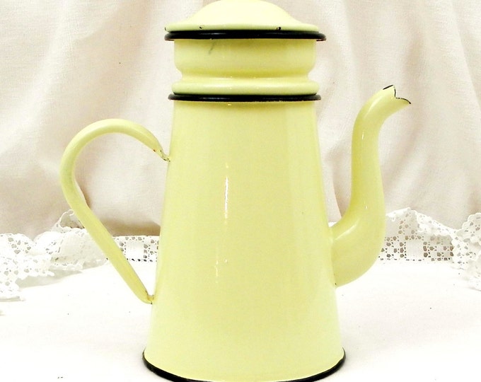 Antique French Pale Buttercup Yellow Enamelware Cafetière Excellent Condition, Coffee Pot, French Country Decor, Retro, Vintage, Home