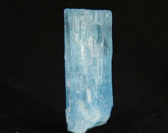 Bright Blue Aquamarine Crystal - 36 ct. AQ73