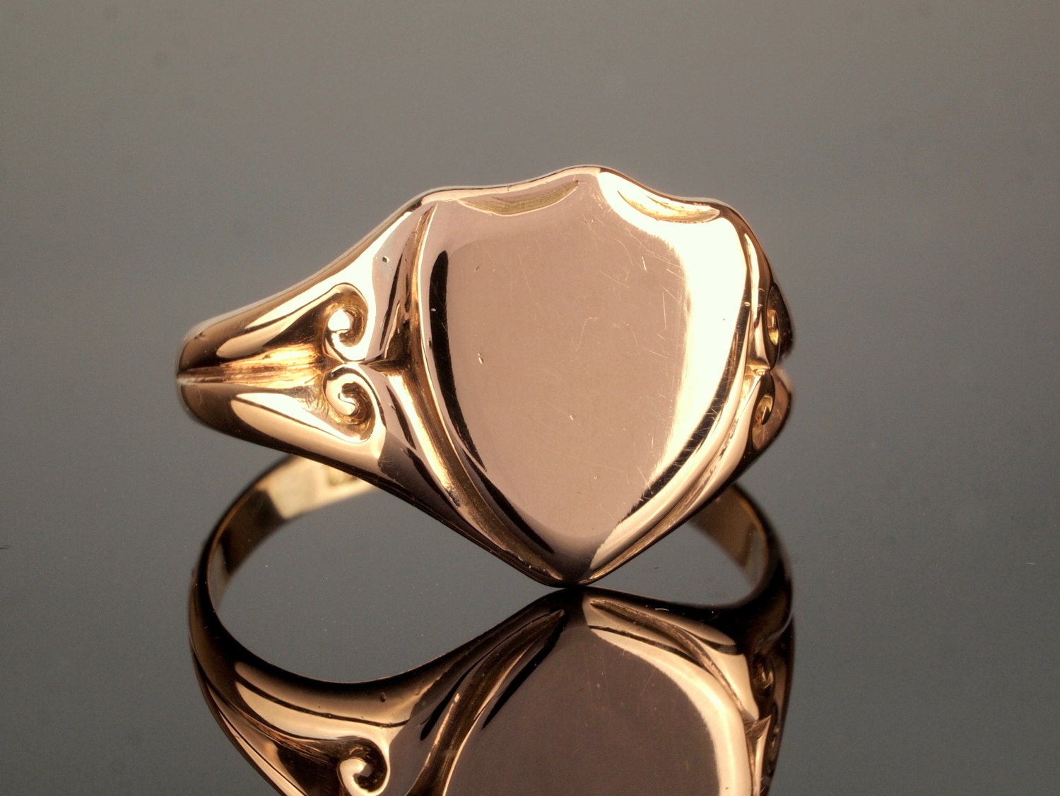 Mens Antique Gold Ring Shield Ring from Victorian Era