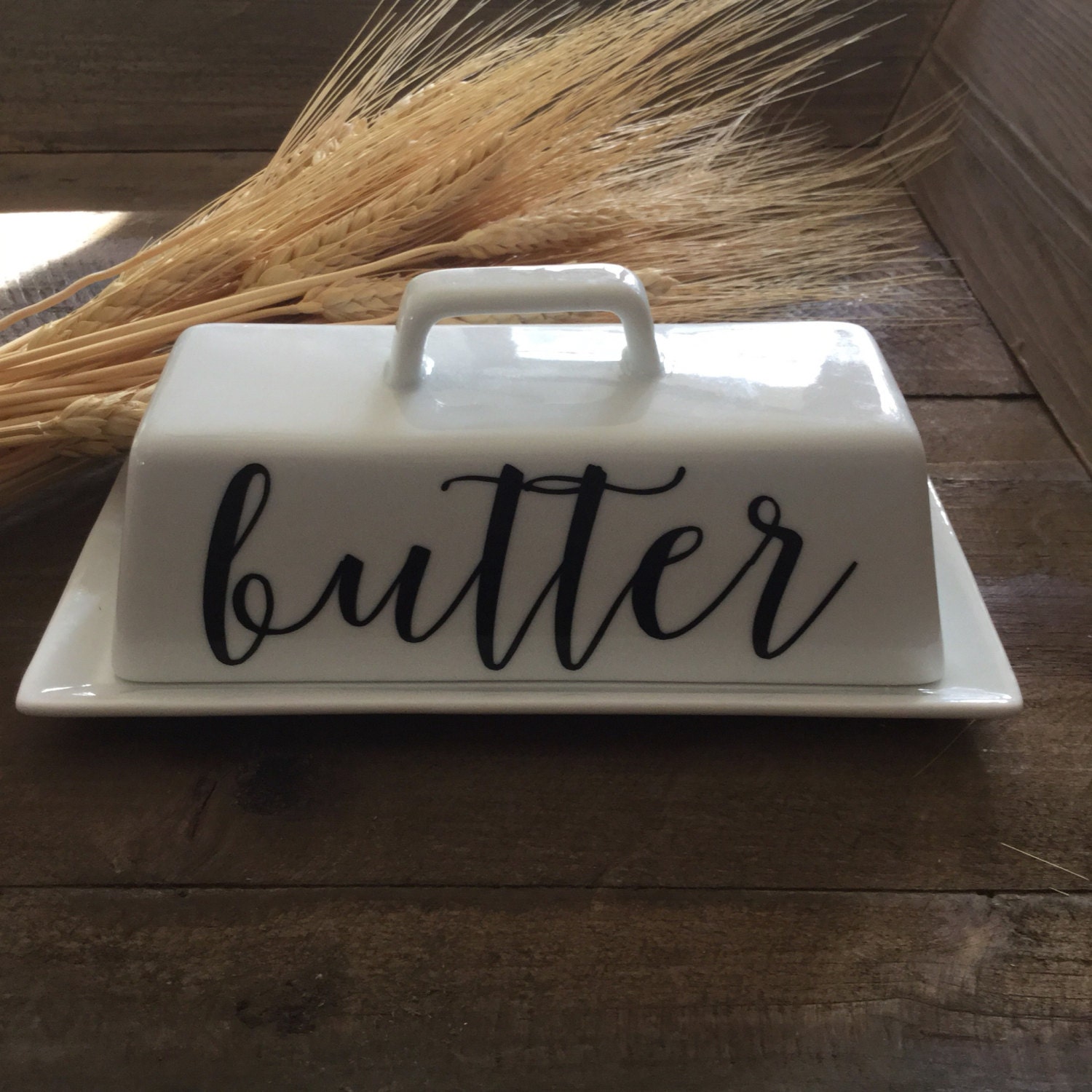 Butter Dish//Butter Dish with lid//Farmhouse Decor//Farmhouse