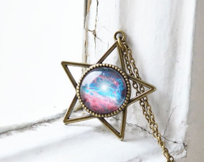 GALAXY // Pendant in the form of a star of metal brass with the image of Space under glass // Space, World // Blue, Pink, Purple // Fashion