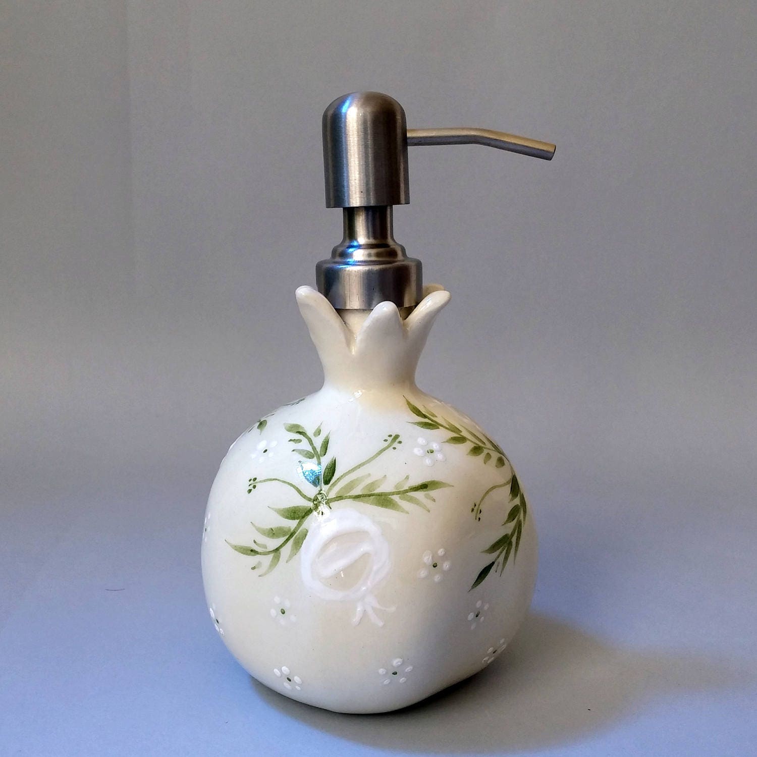 Soap dispenser White ceramic pomegranate shape Ceramic
