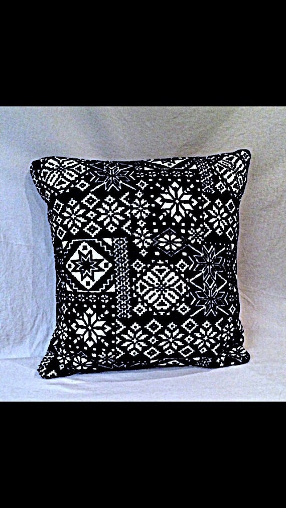 Black White Throw Pillow With Insert 18 Black White