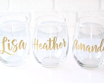 Personalized Wine Glasses // Custom Wine Glasses // Bridesmaid Gifts // Personalized Gift for Her // Name Wine Glass // Bridal Party Gifts
