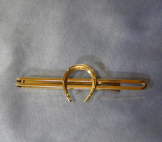 LUCKY HORSESHOE Tie Bar Clasp by KREMENTZ w gold Finish