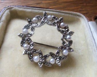 Pretty marcasite with faux seed pearls circular garland lace/shawl pin brooch
