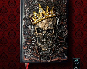 Sketchbook, notebook Skull with Crown, 120 sheets