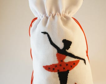 Girls Ballerina Bag/Drawstring Ballerina Bag/Ballerina Unique Embroidered Gift Bag/Sac brodé à la main - motif ballerine/Promotion gift