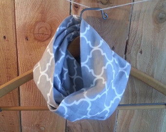 Baby Infinity Scarf, Trellis Pattern, Grey and White, Toddler Infinity Scarf, Child Infinity Scarf, Dribble Scarf, Scarf, Hipster Baby