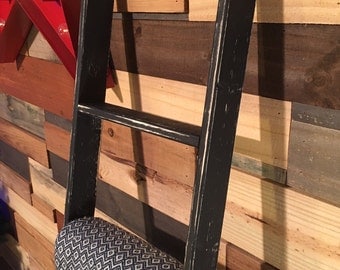 Rustic Reclaimed Wood Blanket Ladder, Towel Rack, Blanket Display, Blanket Holder, Rustic Ladder, Pot Rack, Quilt Rack, Vintage Ladder Rack