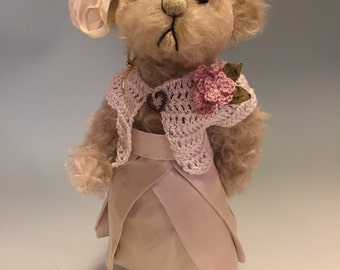 Erin: a handmade artist teddy bear from Jazzbears
